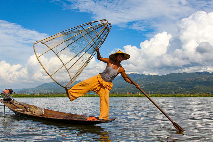 circuit birmanie en 15 jours lac inle pêcheur